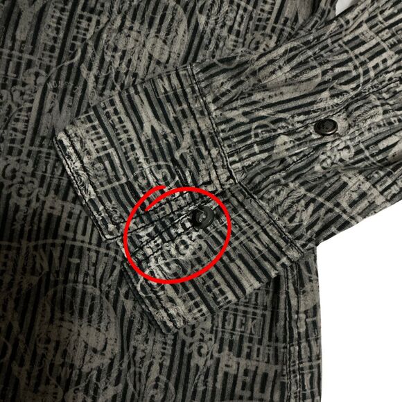 DKNY Men's Button-Front Shirt Size Medium Long Sleeves Black Gray Skull Guitars - Picture 8 of 8